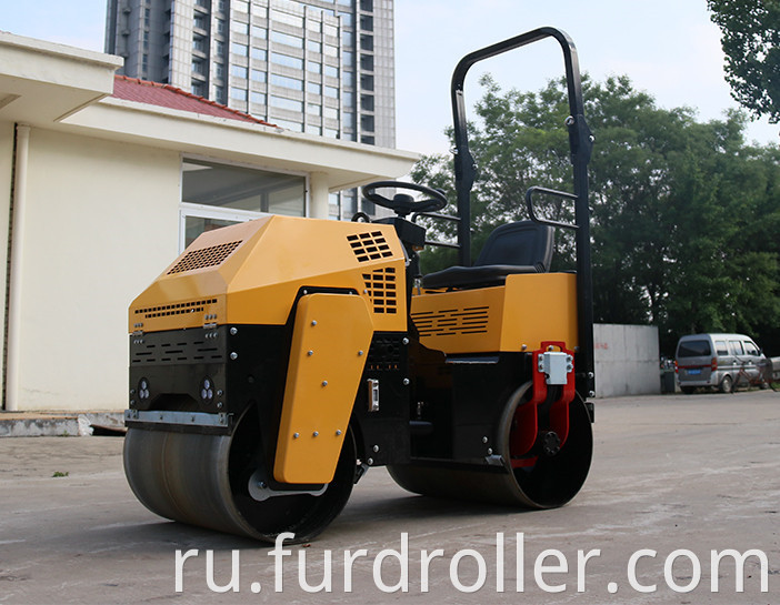 Vibratory Road Roller Machine